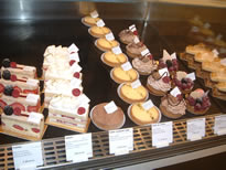 �p�e�B�X���[�E�T�_�n���E�A�I�L